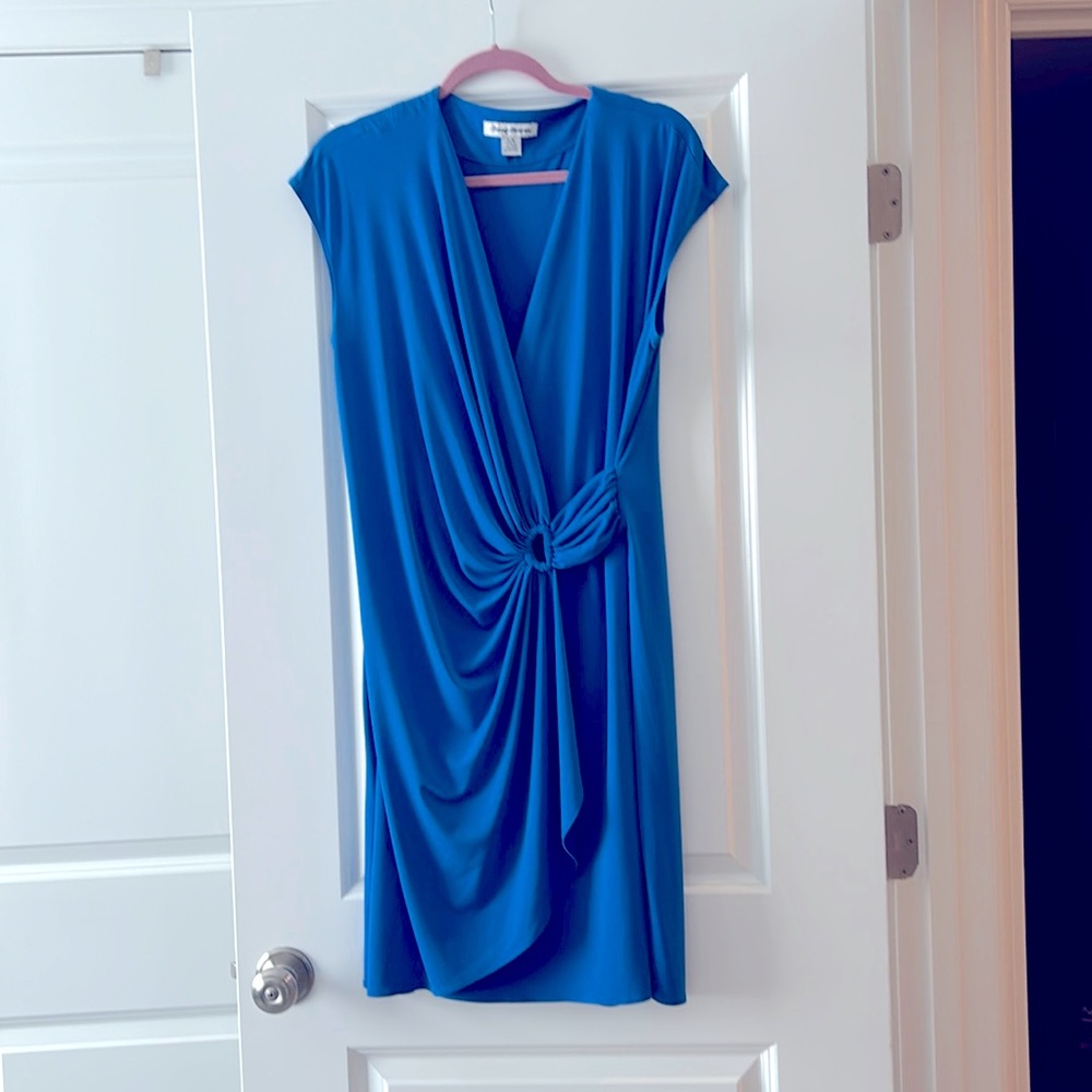 Tommy Bahama Clara faux-wrap dress in a beautiful blue size large like new
